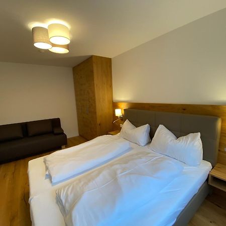 Apartments Freitag - H1 Winden am See ภายนอก รูปภาพ