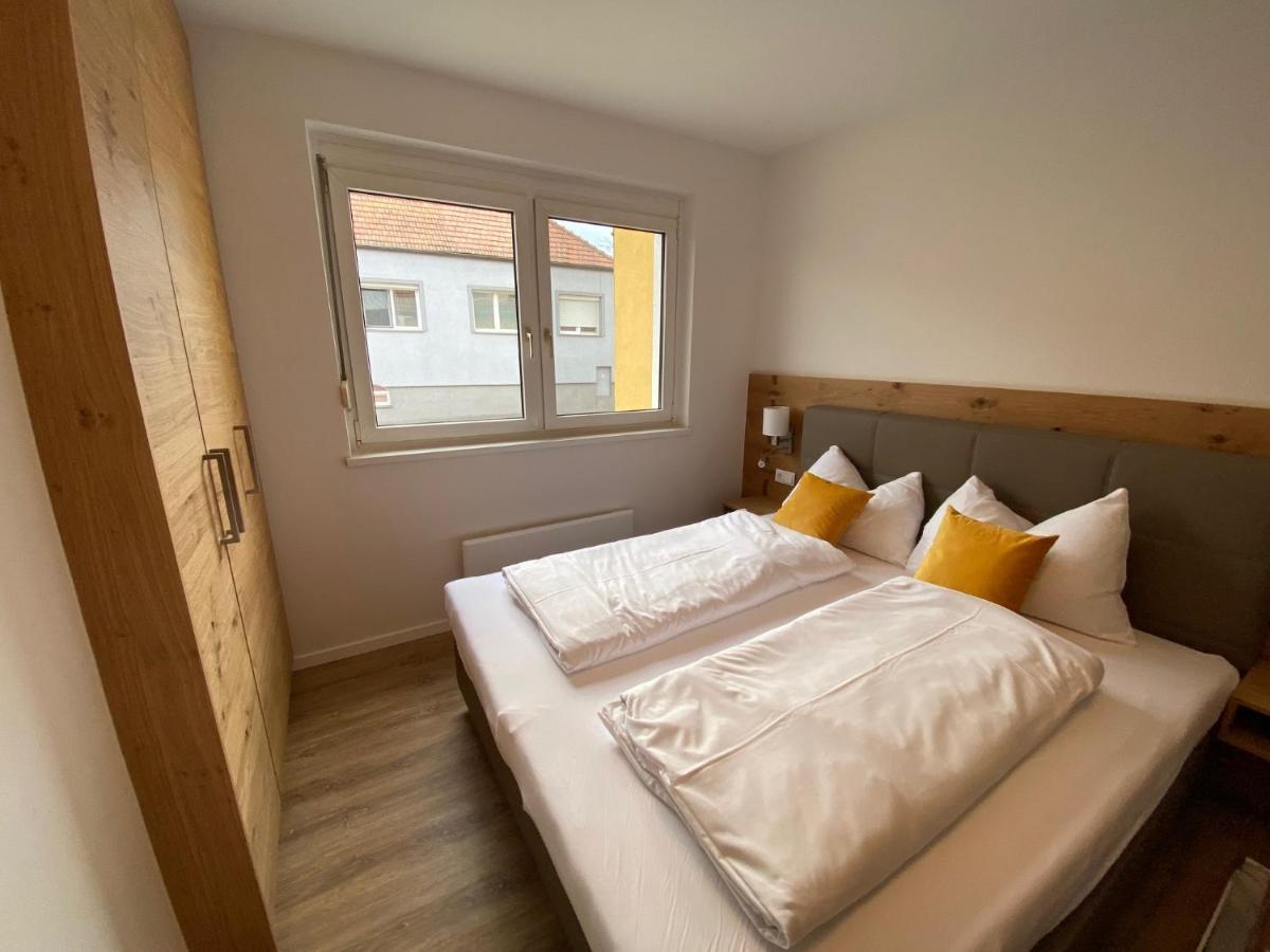 Apartments Freitag - H1 Winden am See ภายนอก รูปภาพ