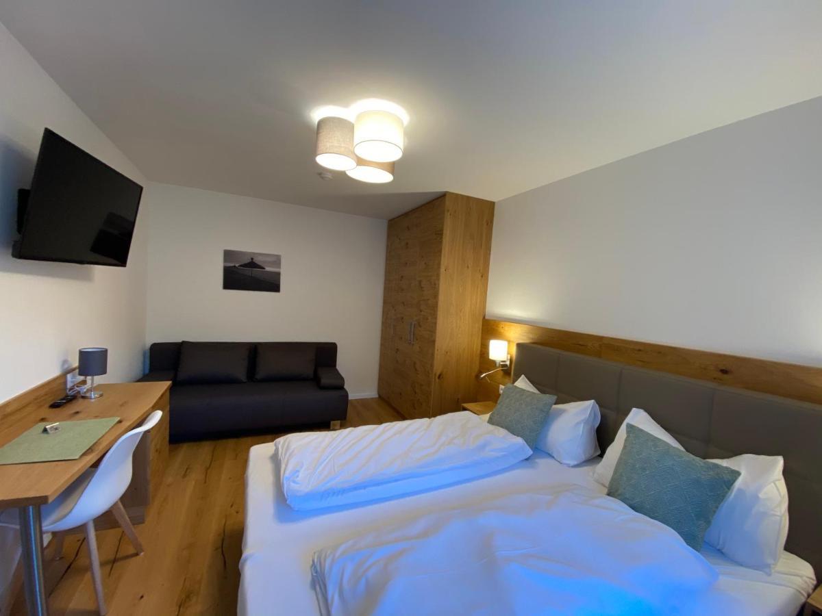 Apartments Freitag - H1 Winden am See ภายนอก รูปภาพ