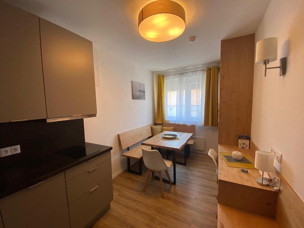 Apartments Freitag - H1 Winden am See ภายนอก รูปภาพ