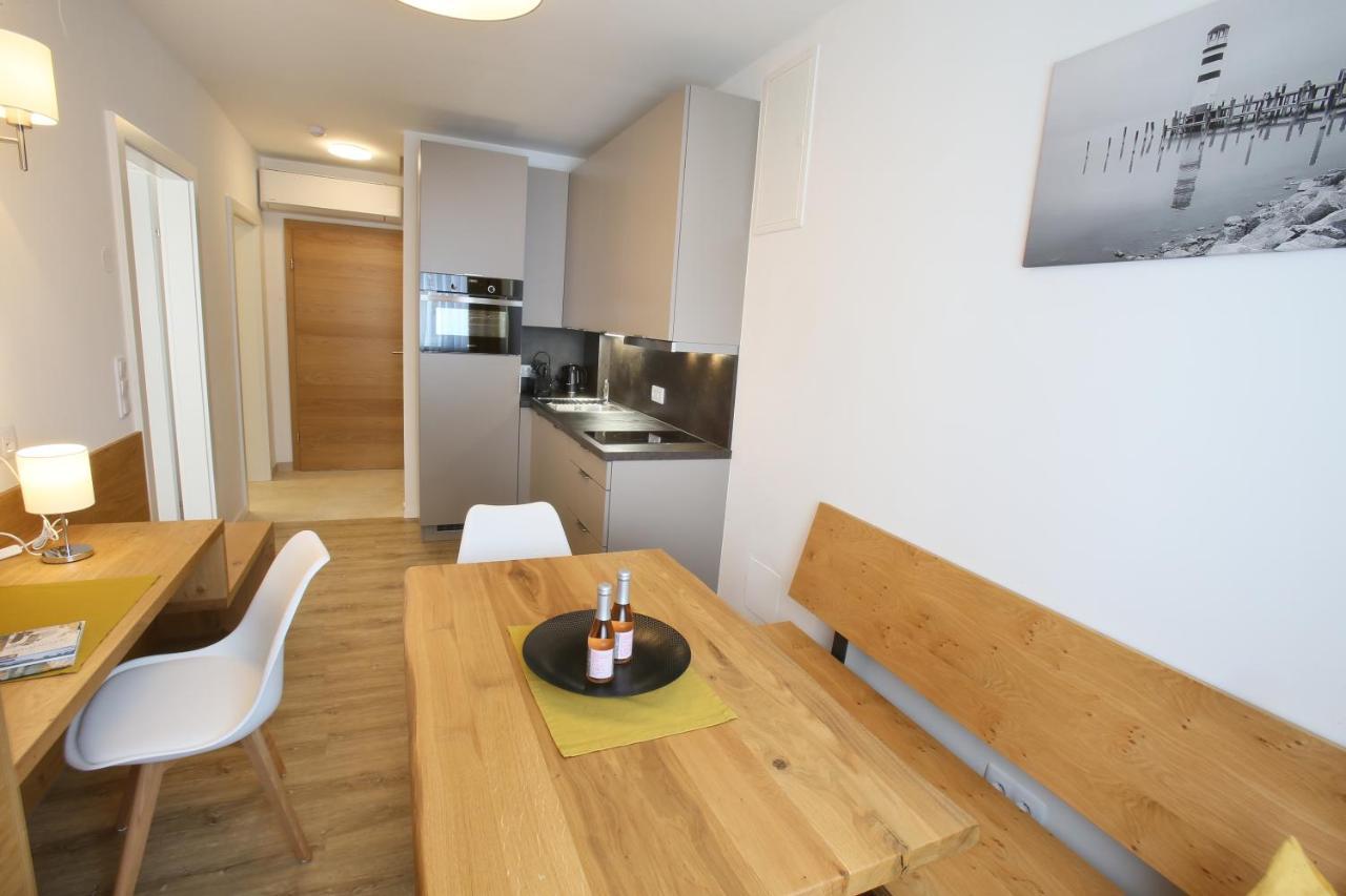 Apartments Freitag - H1 Winden am See ภายนอก รูปภาพ