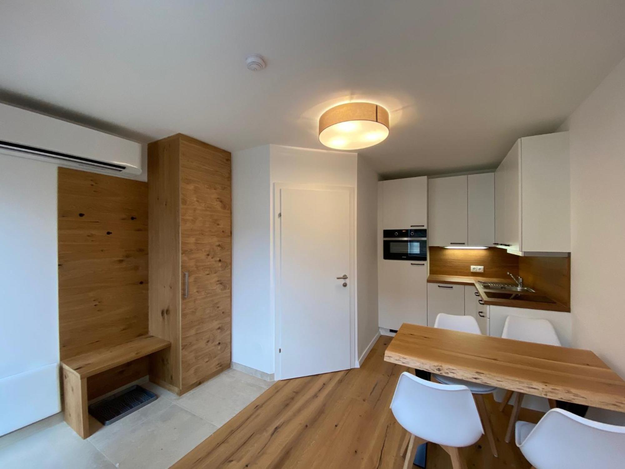 Apartments Freitag - H1 Winden am See ภายนอก รูปภาพ